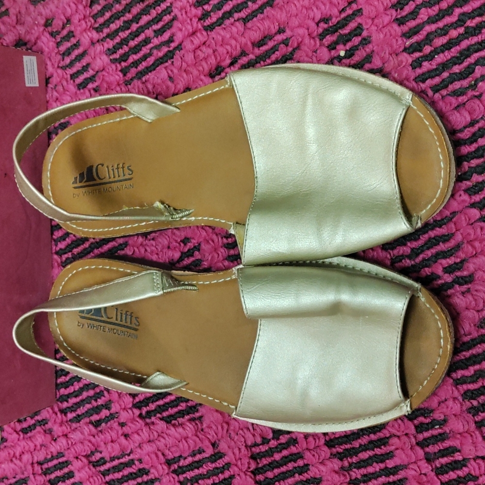 Cliffs White Mountain Sandals - image 1